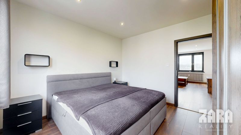 BENADOVA - 4-IZBOVÝ BYT PO KOMPLETNEJ REKONŠTRUKCII, 79 m², LOGGIA 
