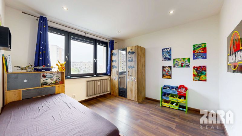 BENADOVA - 4-IZBOVÝ BYT PO KOMPLETNEJ REKONŠTRUKCII, 79 m², LOGGIA 