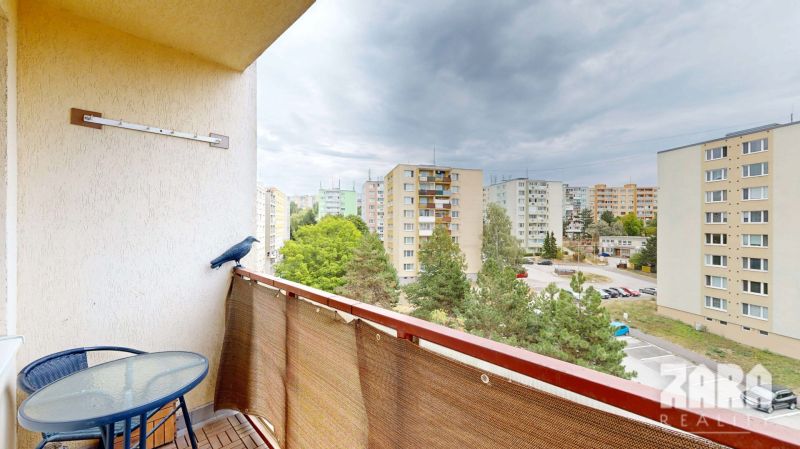 BENADOVA - 4-IZBOVÝ BYT PO KOMPLETNEJ REKONŠTRUKCII, 79 m², LOGGIA 