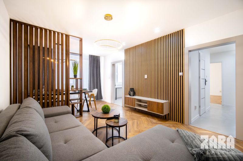 AZOVSKÁ -DIZAJNOVÝ 3-IZBOVÝ BYT PO KOMPLETNEJ REKONŠTRUKCII .73 m2 