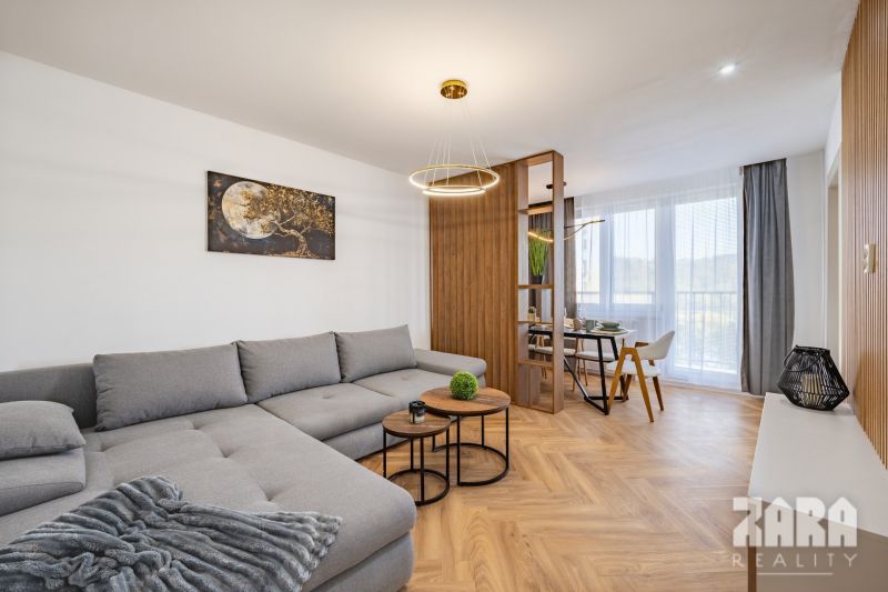 AZOVSKÁ - 3-IZB. BYT  KOMPLETNÁ REKONŠTR..73 m2 + LOGGIA