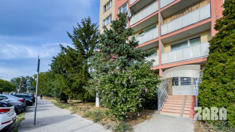 BUKOVECKÁ: 2 izbový byt ul., 50 m2 kompletná rekonštrukcia
