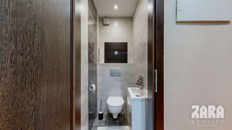 BUKOVECKÁ: 2 izbový byt ul., 50 m2 kompletná rekonštrukcia