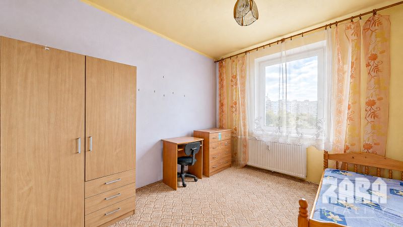  AMURSKÁ - 3 izbový byt, 2 x LOGGIA, VÝHĽAD NA JAZERO, 67m²